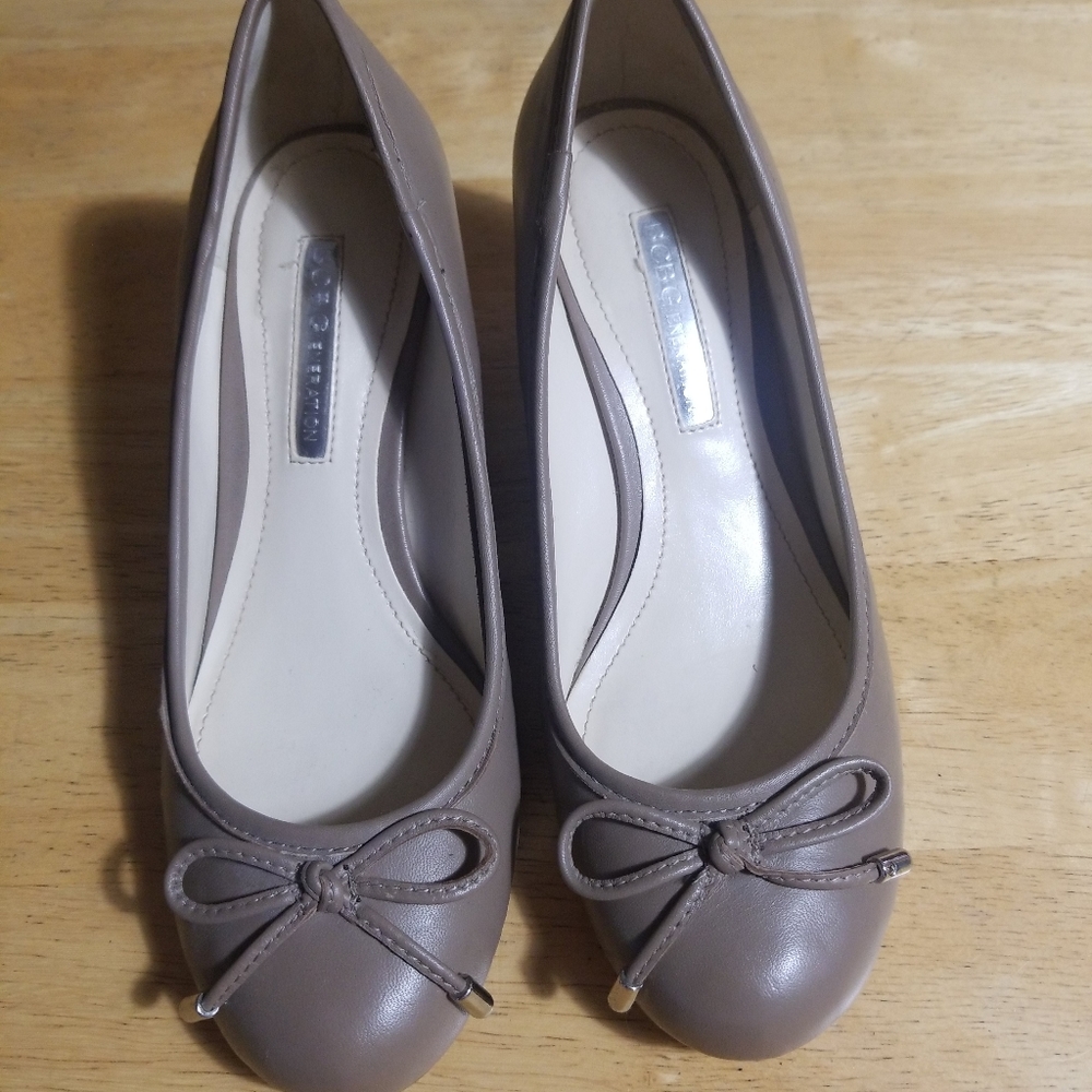 Women's shoes